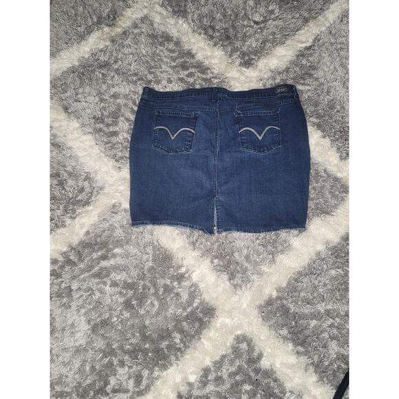 Levi's Western Cowgirl Rodeo Ranch Denim Skirt Size 24 Plus Size‎ - Picture 2 of 5